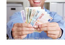 Bezahlung durch Barankauf bei Vertragsabschluss - Foto: Fotolia.com